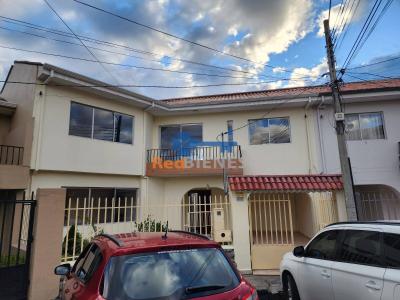 Casa de 4 dormitorios en venta en el sector Las Pencas, 200 mt2, 4 dormitorios