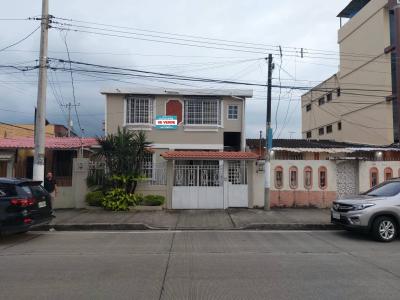 Casa rentera de venta en Guayacanes, 2 departamentos, 5 dormitorios., 140 mt2, 5 dormitorios