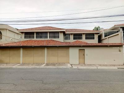 Casa de venta en la Urbanización Puerto Azul, Vía a la Costa, 426 m2., 426 mt2, 3 dormitorios