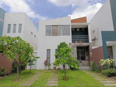 Casa de venta en la Urbanización Altos del Río, 4 dormitorios., 135 mt2, 4 dormitorios