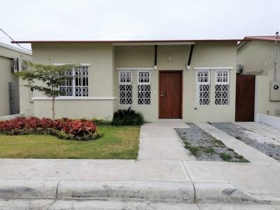 Casa de venta en la Urbanización Las Delicias, 3 dormitorios, 71 mt2, 3 dormitorios