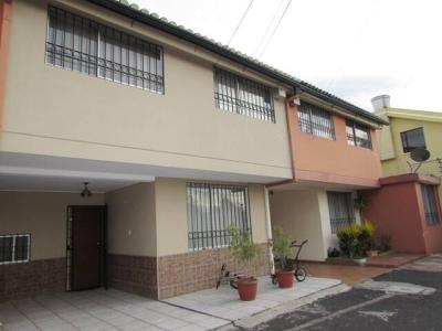 Casa 121 m2 en Venta Conjunto privado Sector Los Laureles (ECOVIA), 121 mt2, 3 dormitorios