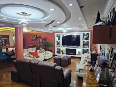 Venta Casa Amplia para residencia o negocio La Granja, Hospital Metro, 307 mt2, 7 dormitorios