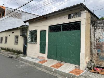 Venta, Casa Bifamiliar en Cdla Las Orquideas, Norte de Guayaquil, 105 mt2, 4 dormitorios