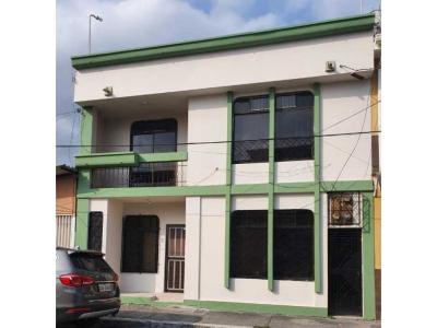 Casa Rentera en Sauces 1, frente a la Garzota. Norte de Guayaquil, 262 mt2, 7 dormitorios