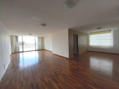 Departamento en venta 150 m2 en Colinas del Pichincha, 246 mt2, 3 dormitorios