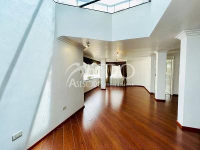 Departamento en venta 225m2 con terraza El Batán, 319 mt2, 3 dormitorios
