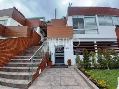 Departamento en venta 160 m2 en Colinas del Pichincha, 225 mt2, 3 dormitorios