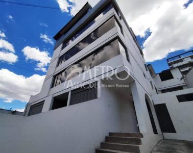 Departamento en renta 195m2 en Ponceano Av. Diego de Vásquez, 240 mt2, 3 dormitorios