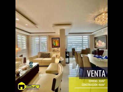 EN VENTA Hermosa propiedad en Urbanización privada, 400 mt2, 5 dormitorios