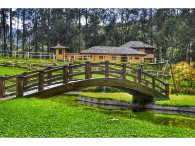 Venta Hacienda Equestre Casas Bosque Laguna Cotogchoa Sangolqui, 2080 mt2, 10 dormitorios