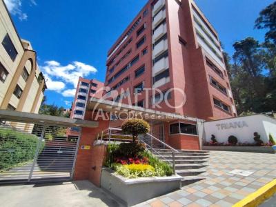Suite con jardín en venta Quito Tenis, 155 mt2, 1 dormitorios